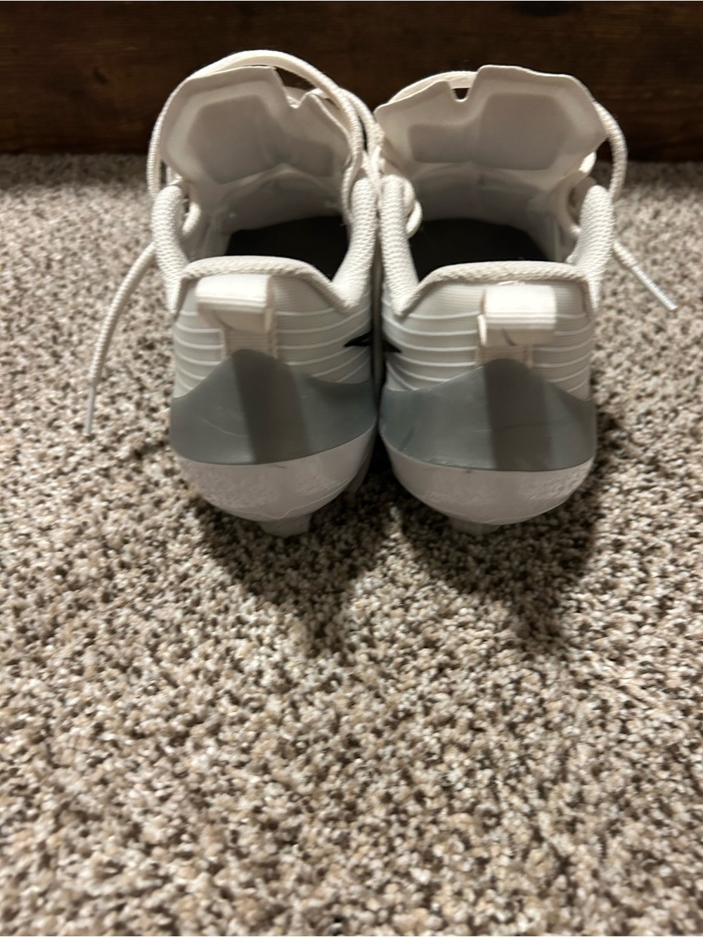Nike | Soccer Cleats | Youth Size 4 - Picture 2 of 6